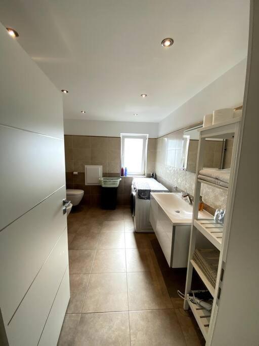 Villa Mit Pool Siegburg Ngoại thất bức ảnh